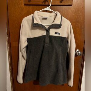 Women’s Columbia Sweater